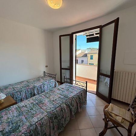Appartamento La Casa Di Simo Montecalvoli Luaran gambar